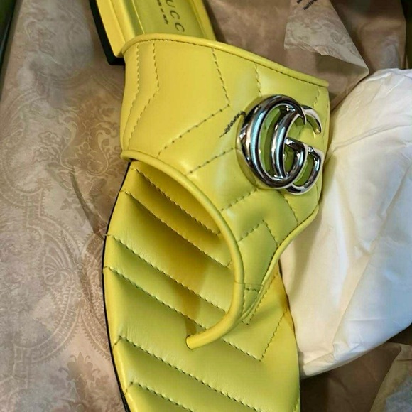 Gucci Women's Bright Yellow Quilted Sandals - Picture 1 of 1